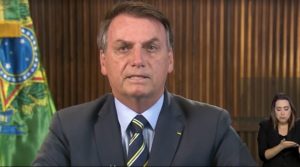 O presidente Jair Bolsonaro fez pronunciamento oficial para todo o Brasil (Foto: Reprodução/TV Globo)