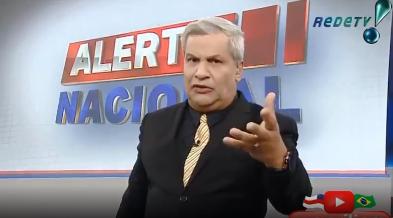 http://tvfoco.uai.com.br/wp-content/uploads/2015/05/Daniela-Mercury.jpg
