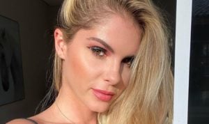A musa Bárbara Evans foi diagnosticada com um cisto no ovário e terá de passar por uma cirurgia (Foto: Reprodução)