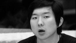 O ilusionista Pyong Lee provocou a torcida de Babu Santana, mas acabou levando a pior (Foto: Reprodução)