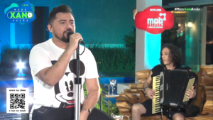 O cantor Xand Avião durante live no Youtube (Foto: Divulgação)