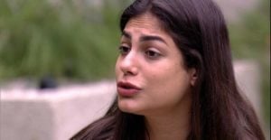 Mari explica para Rafa o motivo da briga com Flay (foto: Reprodução)
