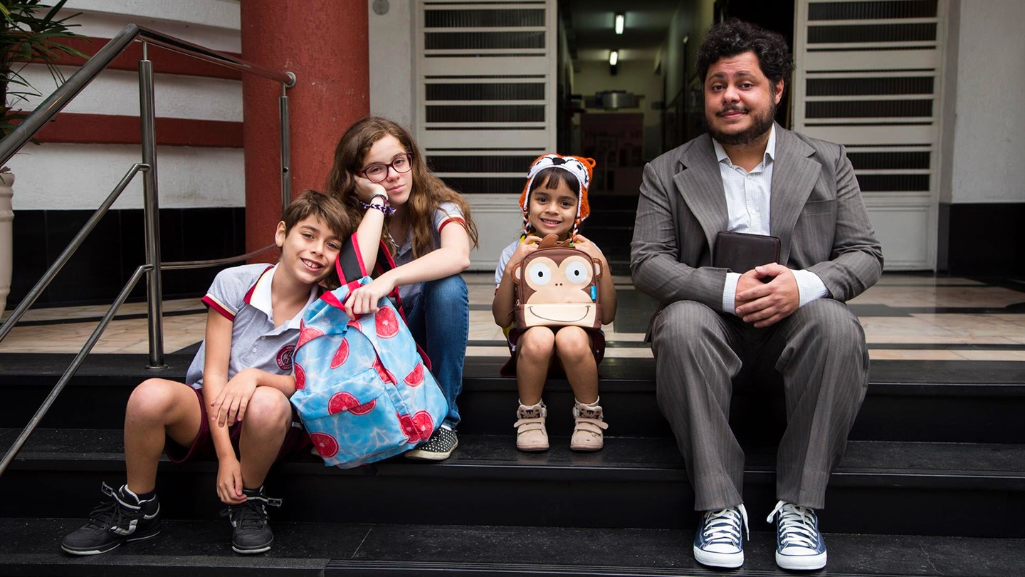 http://tvfoco.uai.com.br/wp-content/uploads/2015/05/Daniela-Mercury.jpg