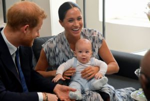 Príncipe Harry, Meghan Markle e Archie (Foto: Reprodução)