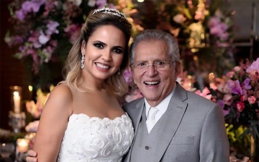 Carlos Alberto, Renata Domingues