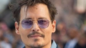 Johnny Depp revela que teve dedo decepado (Foto: Reprodução)