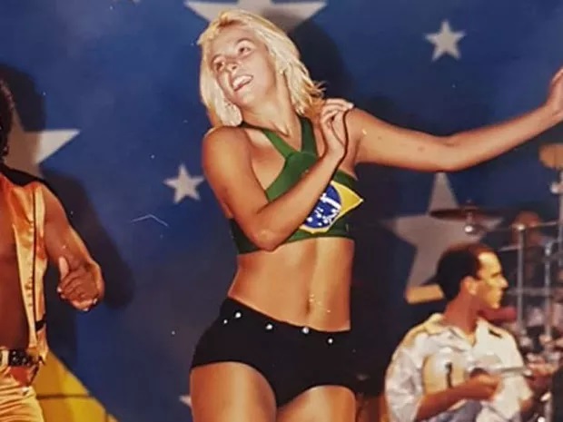 Carla Perez foi o grande destaque do grupo 'É o Tchan!' (Foto: reprodução)