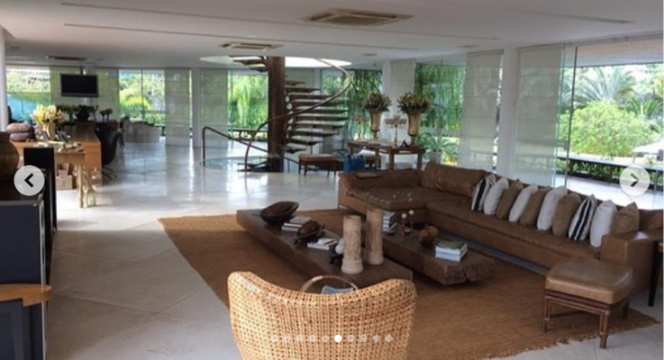 http://tvfoco.uai.com.br/wp-content/uploads/2015/05/Daniela-Mercury.jpg