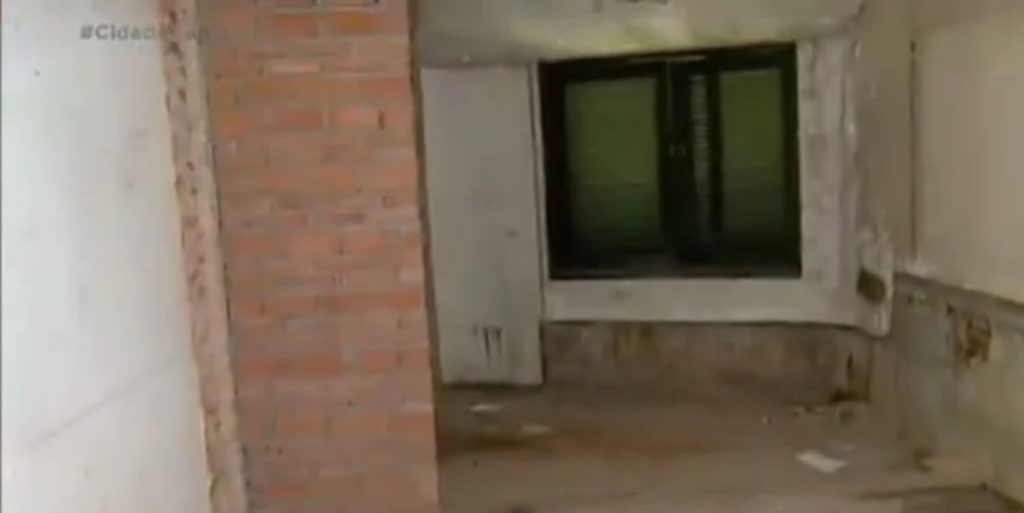 Mansão abandonada de de (Foto: Reprodução)