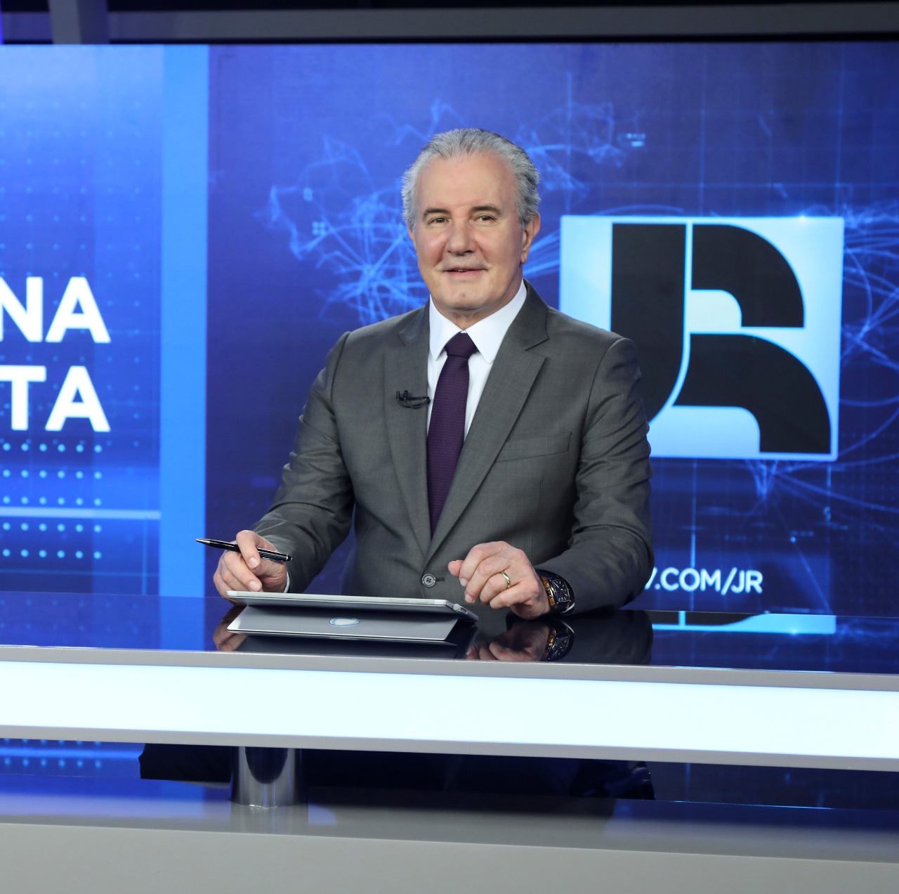 http://tvfoco.uai.com.br/wp-content/uploads/2015/05/Daniela-Mercury.jpg