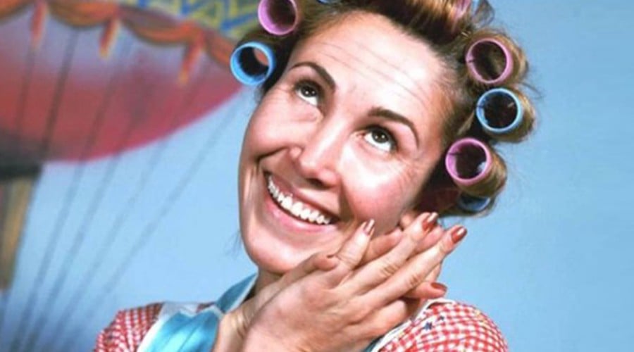 Florinda Meza, a eterna Dona Florinda de Chaves, choca com pedido nas redes sociais (Foto: Reprodução)