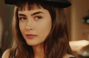 A atriz Maria Casadevall assumiu namoro com outra mulher - Foto: Reprodução