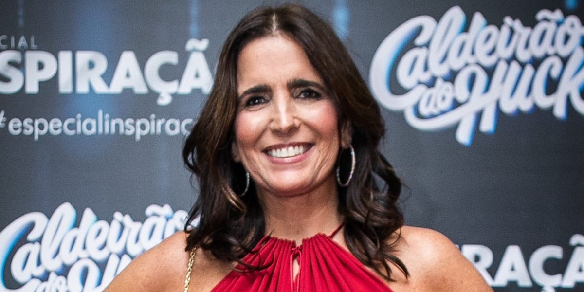 http://tvfoco.uai.com.br/wp-content/uploads/2015/05/Daniela-Mercury.jpg