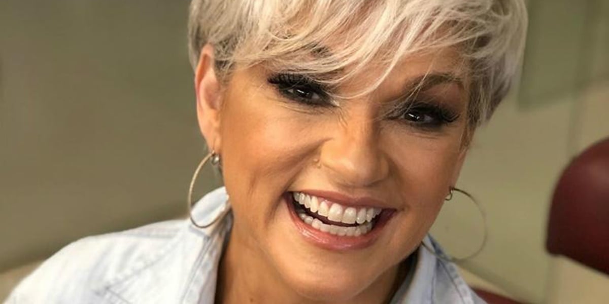http://tvfoco.uai.com.br/wp-content/uploads/2015/05/Daniela-Mercury.jpg