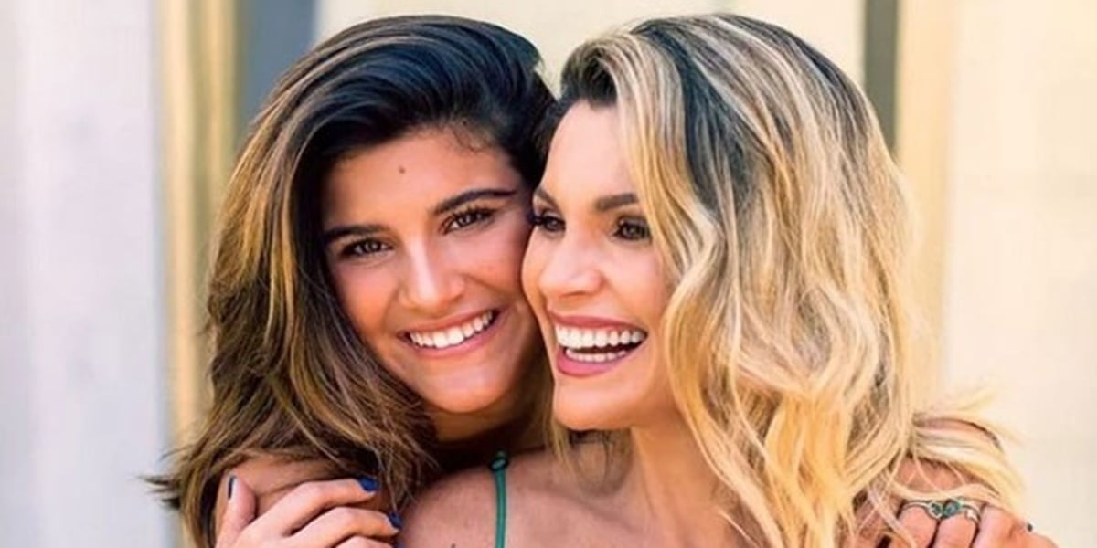 Giulia Costa, Flávia Alessandra