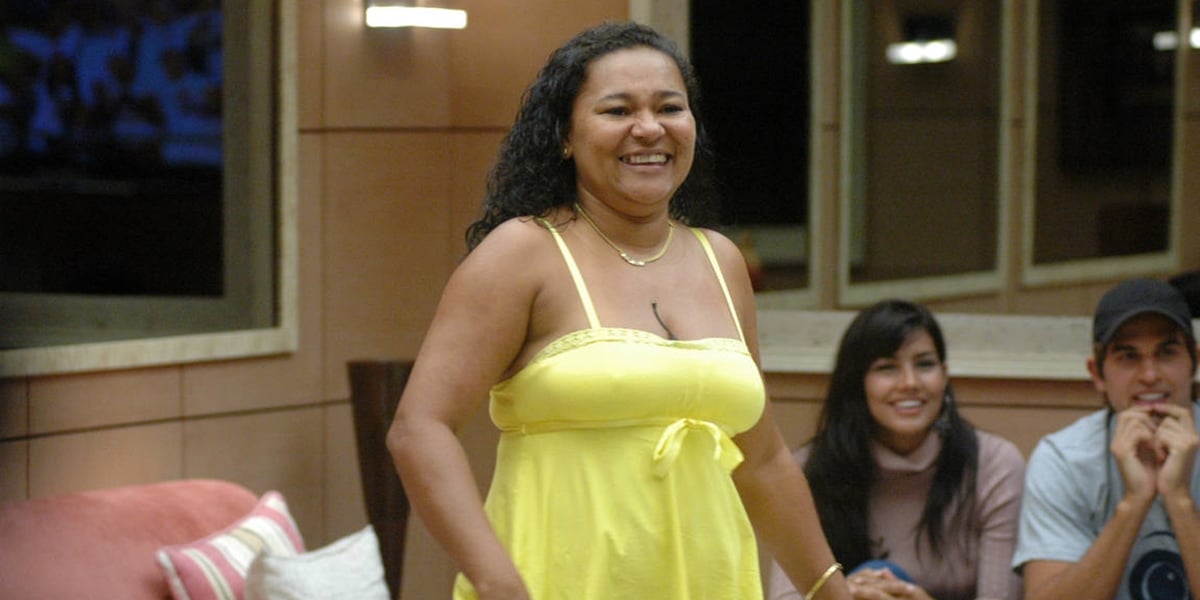 http://tvfoco.uai.com.br/wp-content/uploads/2015/05/Daniela-Mercury.jpg