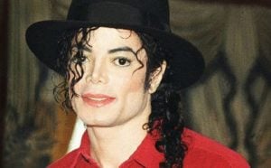 Michael Jackson usou 19 identidades falsas e detetive expõe: 