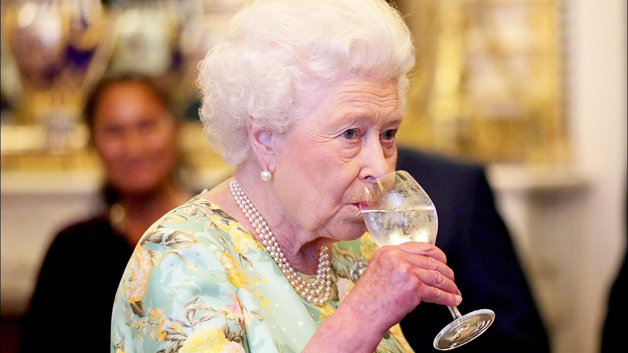 Rainha Elizabeth II lança própria marca de gin (Foto: Reprodução)