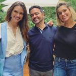 O autor Daniel Ortiz com as protagonistas de Salve-se Quem Puder (Foto: Reprodução/Instagram)