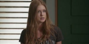 Eliza (Marina Ruy Barbosa) em cena de Totalmente Demais; modelo sofrerá nas mãos de Carolina (Juliana Paes) (Foto: Reprodução/Globo)