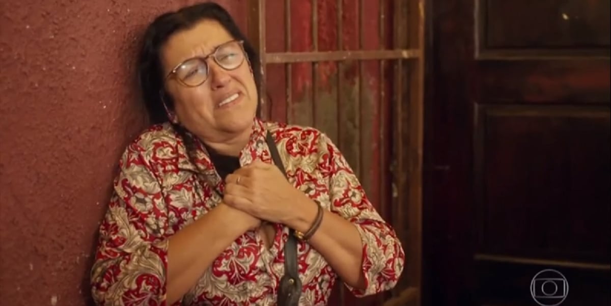 http://tvfoco.uai.com.br/wp-content/uploads/2015/05/Daniela-Mercury.jpg