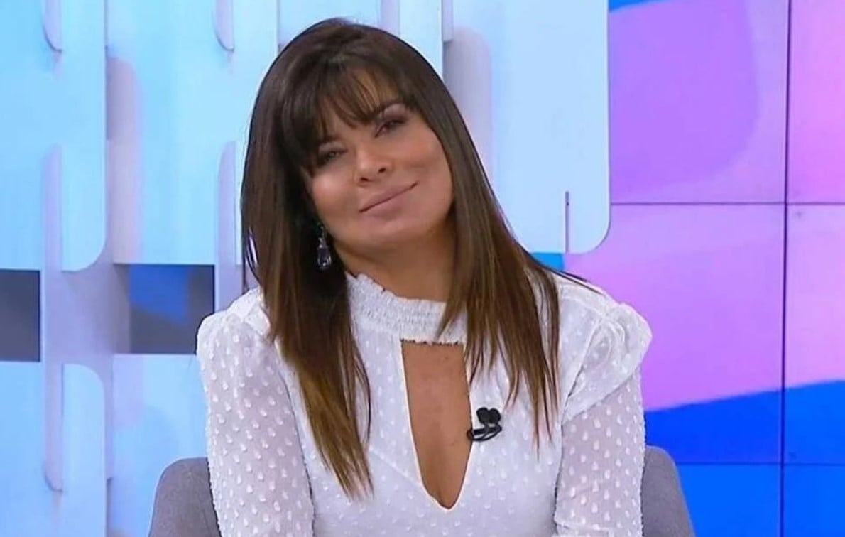 http://tvfoco.uai.com.br/wp-content/uploads/2015/05/Daniela-Mercury.jpg