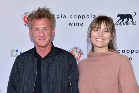 Sean Penn e Leia George (Foto: Reprodução) Sean Penn e Leia George (Foto: Reprodução)