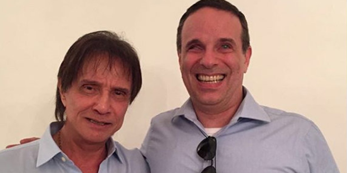 http://tvfoco.uai.com.br/wp-content/uploads/2015/05/Daniela-Mercury.jpg
