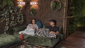 Lucas Maciel e Stéfani Bays em A Fazenda 12 (Foto: Divulgação)