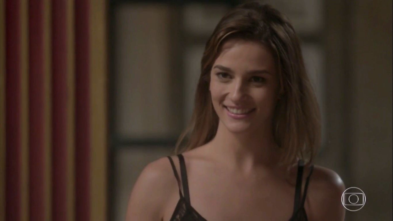http://tvfoco.uai.com.br/wp-content/uploads/2015/05/Daniela-Mercury.jpg