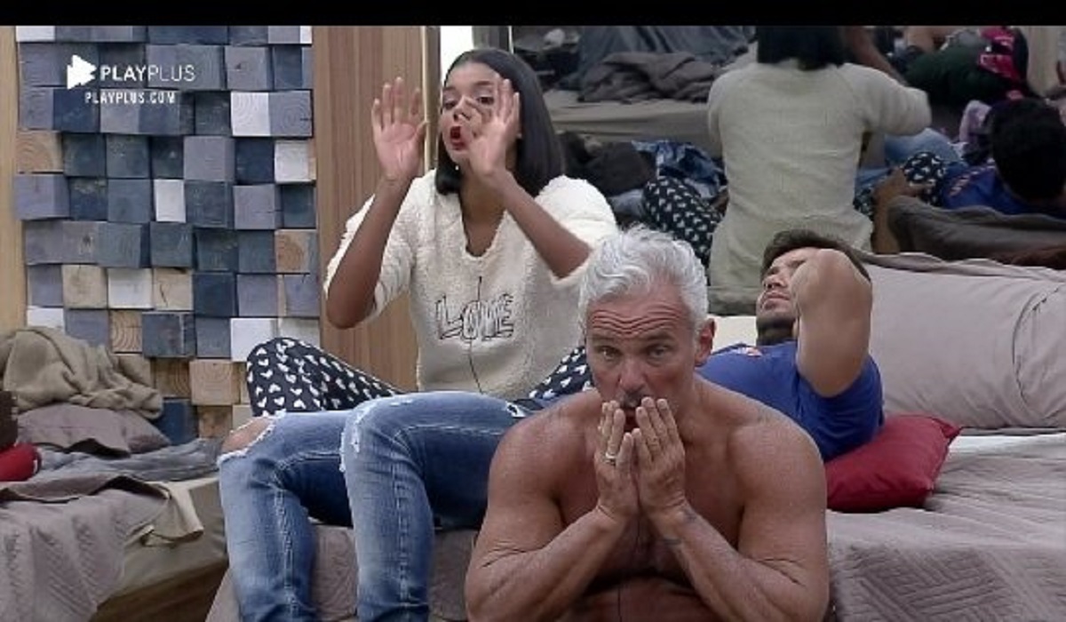 Peões conversaram no quarto após roça (Foto: Reprodução)