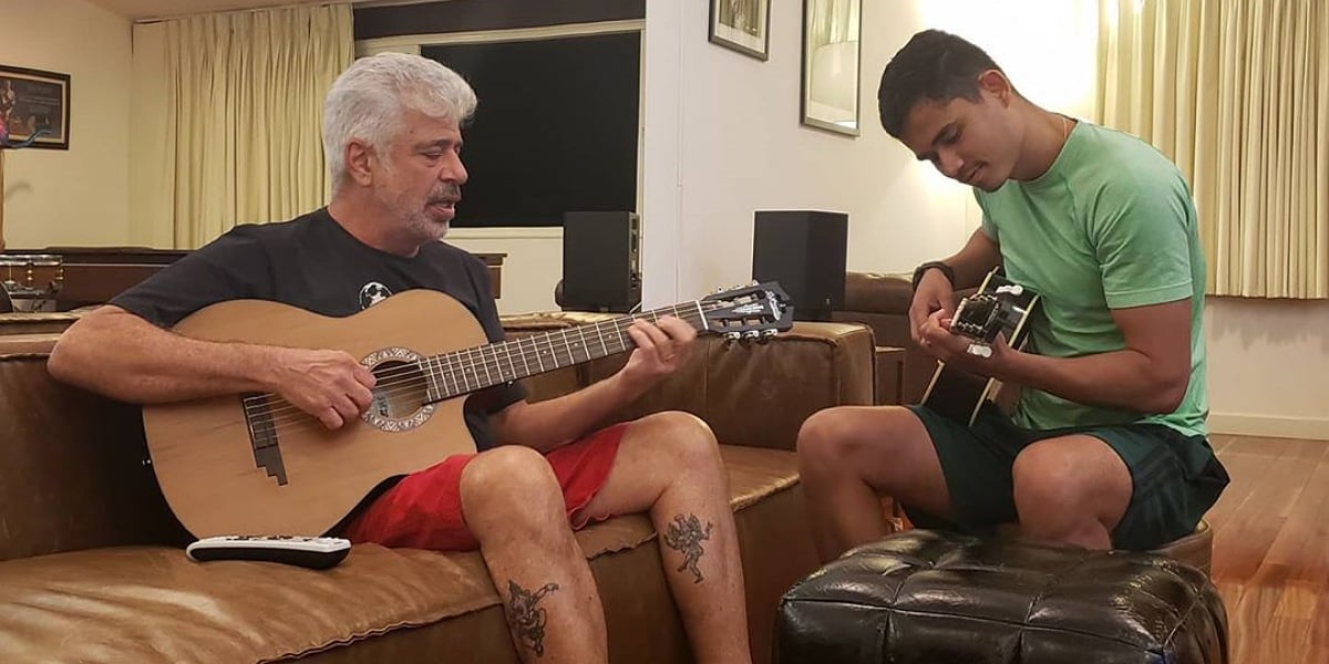 Cantor Lulu Santos fala de exposição e casamento com Clebson Teixera (Foto: Reprodução/Instagram)