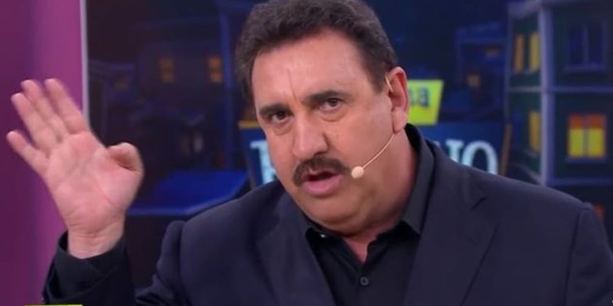http://tvfoco.uai.com.br/wp-content/uploads/2015/05/Daniela-Mercury.jpg