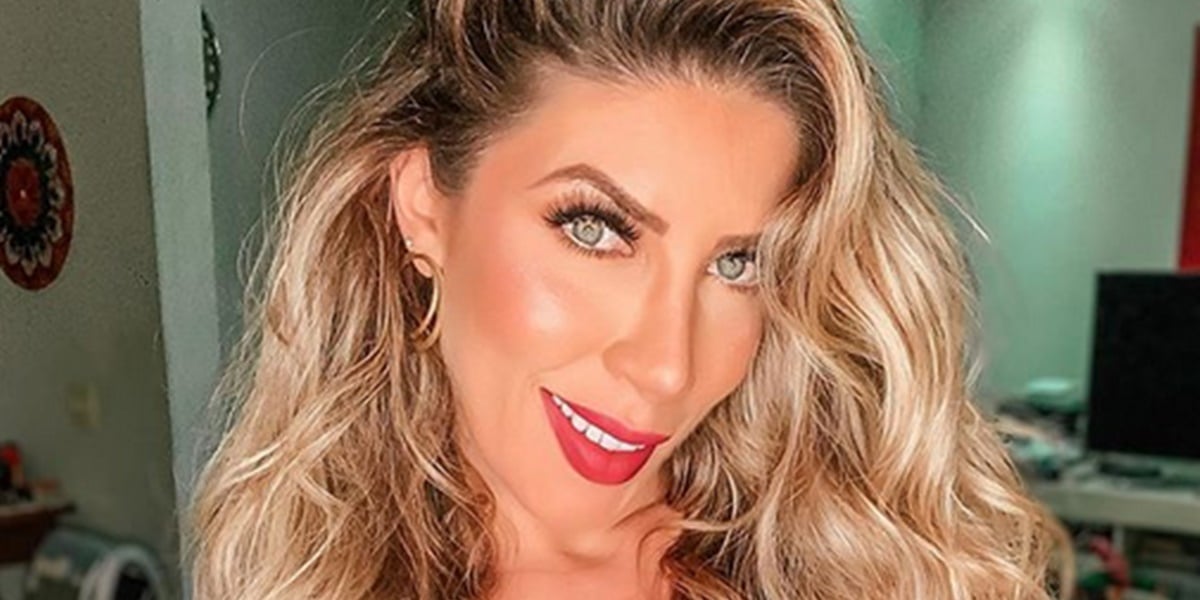 http://tvfoco.uai.com.br/wp-content/uploads/2015/05/Daniela-Mercury.jpg