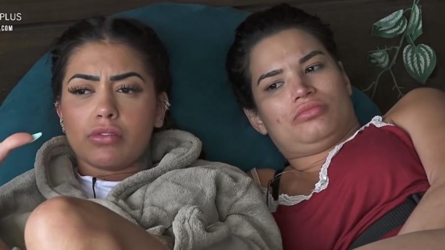Mirella e Raissa Barbosa em A Fazenda 12 (Foto: Divulgação)