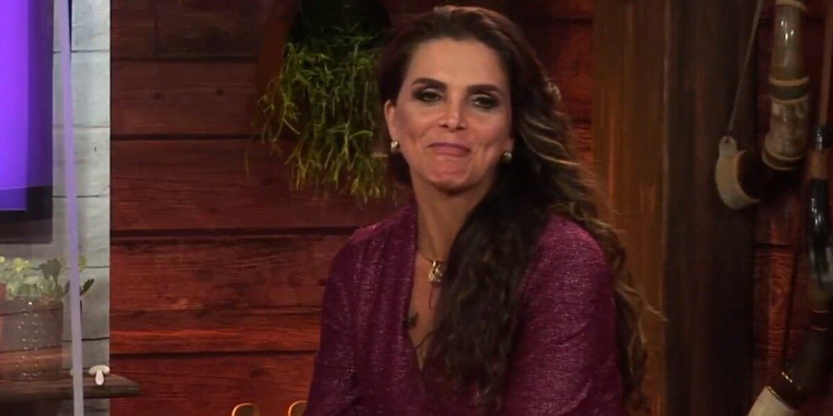 http://tvfoco.uai.com.br/wp-content/uploads/2015/05/Daniela-Mercury.jpg