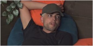 Lucas surpeendeu em conversa com Lipe em A Fazenda 12 - Foto: Reprodução