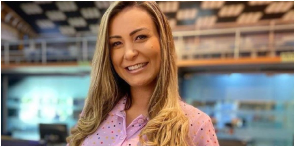 http://tvfoco.uai.com.br/wp-content/uploads/2015/05/Daniela-Mercury.jpg