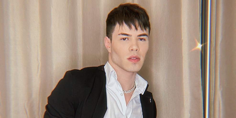 Gustavo Rocha saiu do armário de vez (Foto: reprodução/Instagram)