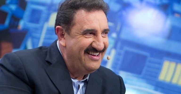 Ratinho vive fase ruim no SBT e perdeu feio na audiência (Foto montagem)