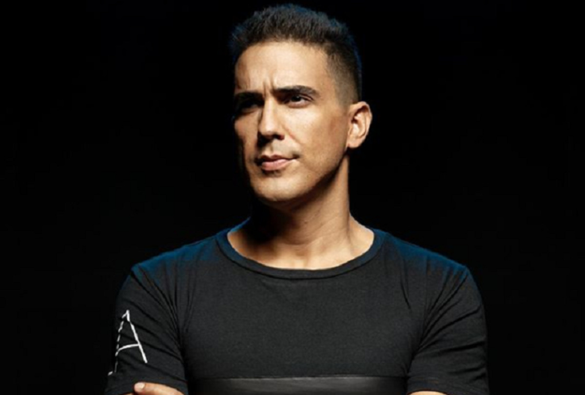 http://tvfoco.uai.com.br/wp-content/uploads/2015/05/Daniela-Mercury.jpg