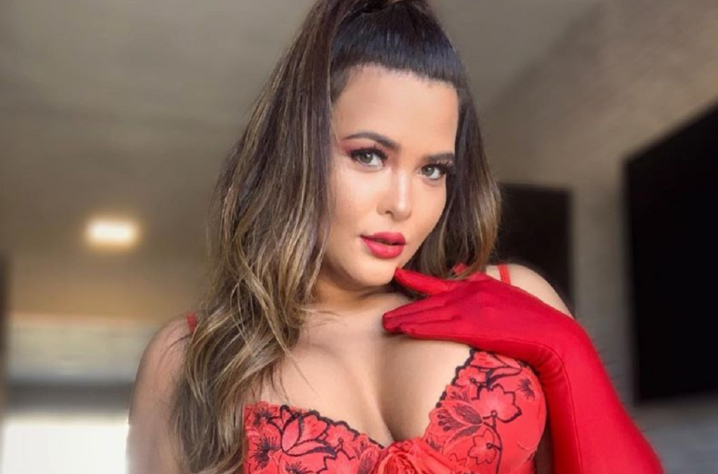 http://tvfoco.uai.com.br/wp-content/uploads/2015/05/Daniela-Mercury.jpg