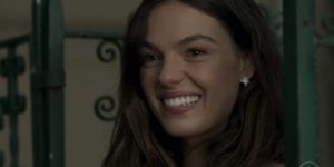 Ritinha sorridente em cena de A Força do Querer (Foto: Reprodução/Globo)