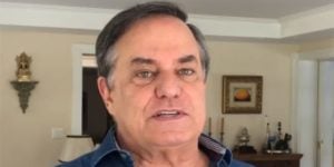 Ronnie Von enfrentou doença e ficou acamado (Foto: Reprodução)