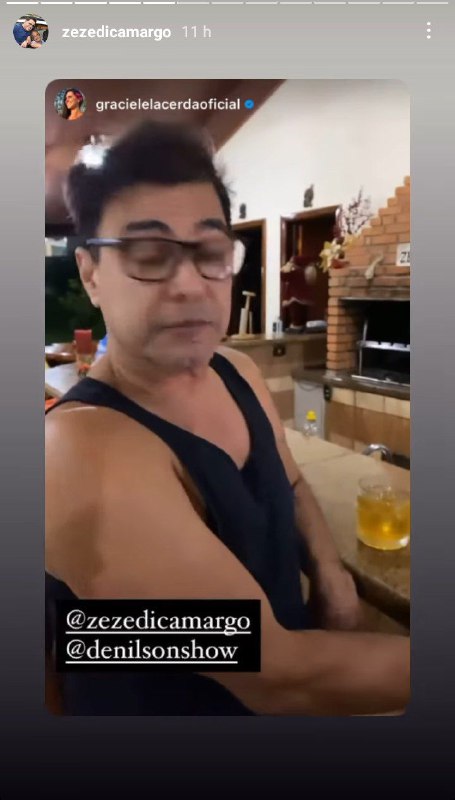 Zezé Di Camargo curtindo com a família