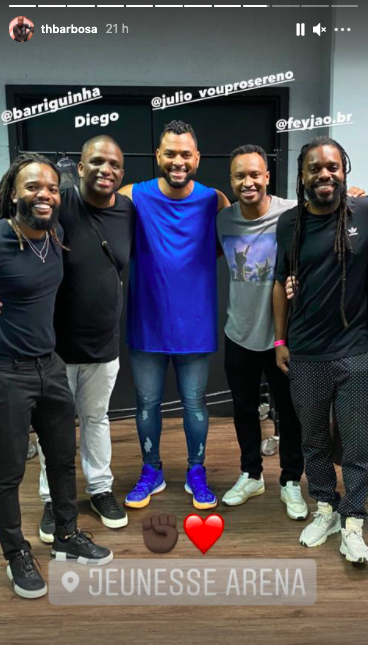 Thiaguinho faz show no Rio de Janeiro (Foto: Raphael Medeiros)