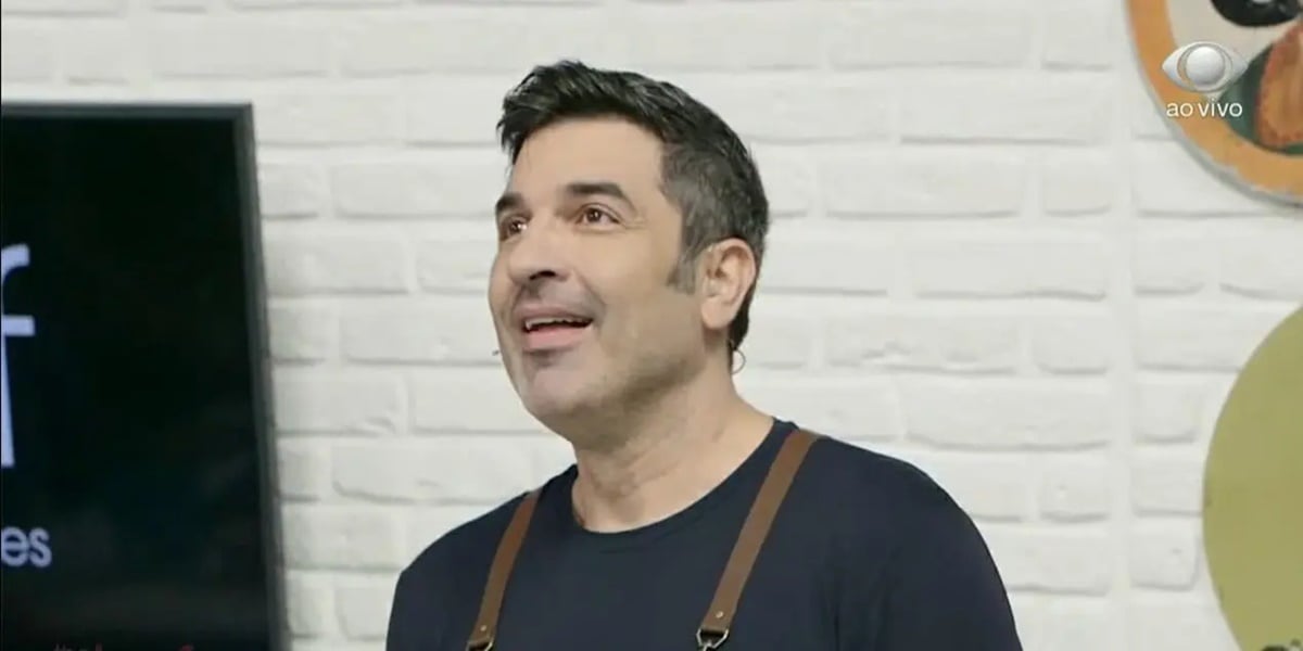Band: Edu Guedes passou por sufoco ao vivo (Foto: Reprodução)