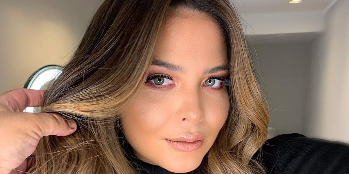 Geisy Arruda deixa seios à mostram em clique ousado nas redes sociais (Foto: Reprodução/Instagram)