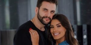 Rogério e Ivy irão se casar em breve, em Cancún (Foto: Reprodução)