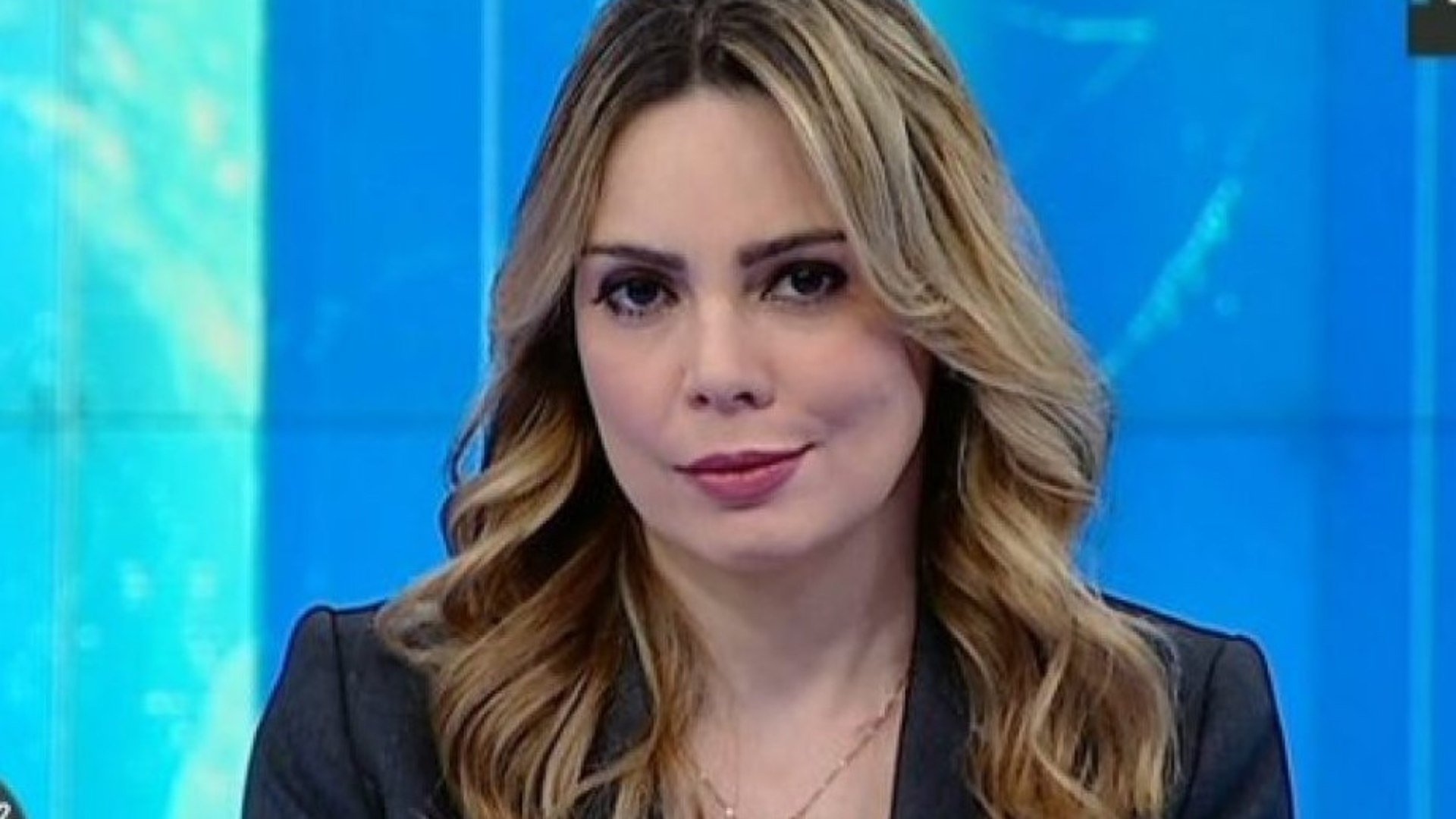 http://tvfoco.uai.com.br/wp-content/uploads/2015/05/Daniela-Mercury.jpg